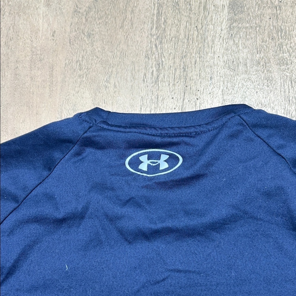 Notre Dame Under Armour Men's Navy and Gold Hockey Tee - Picture 6 of 6